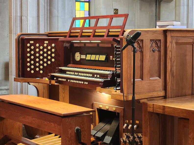 buzard-organ1.jpg